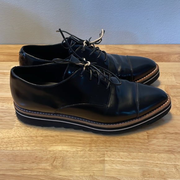 Vince Alanis Pointy Toe Oxford Patent Leather Shoes - Picture 10 of 16